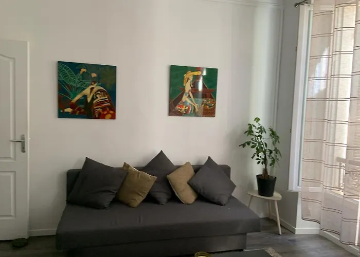 Quartier Trendy Proche De Tous Les Sites