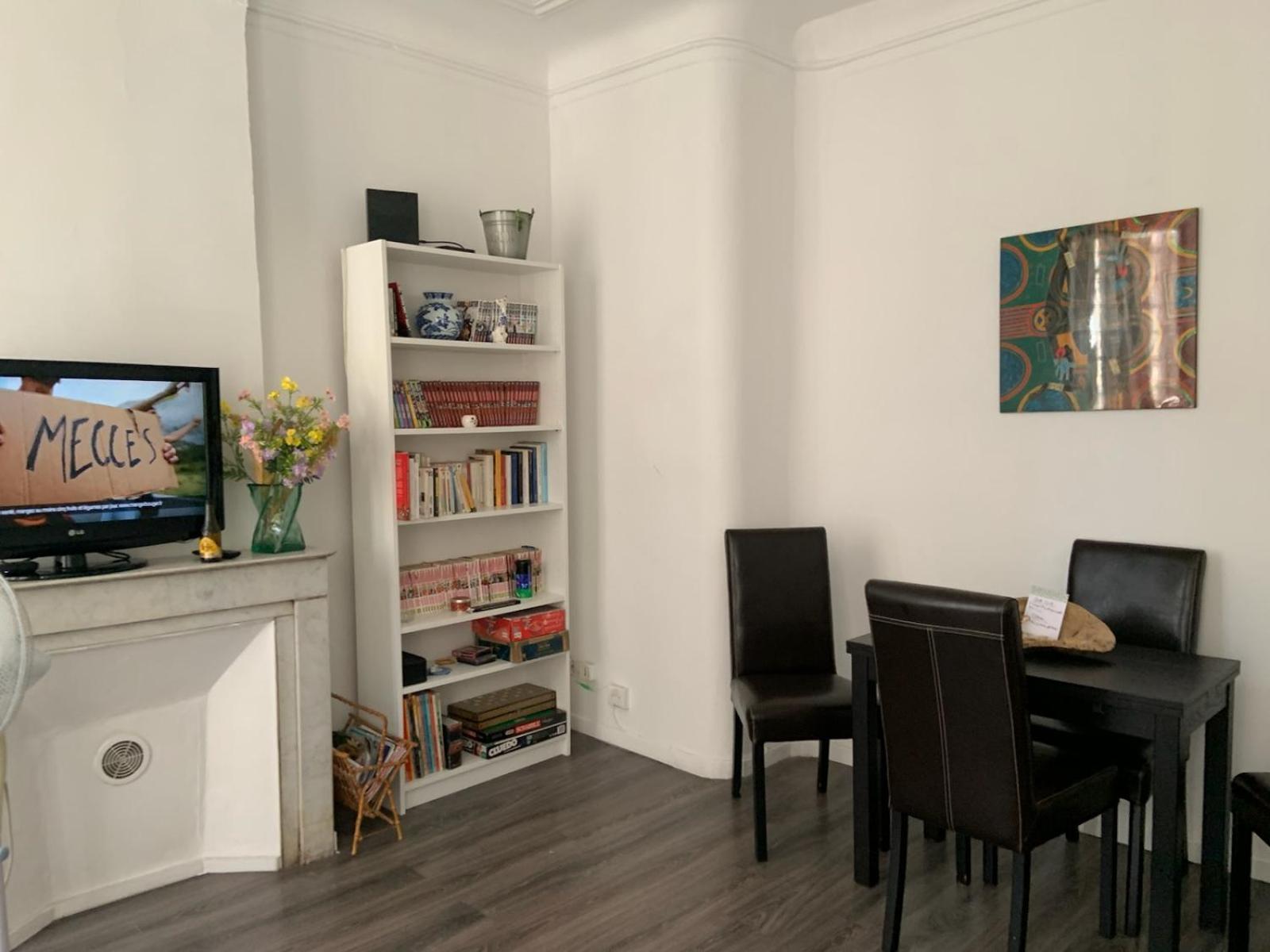 Quartier Trendy Proche De Tous Les Sites